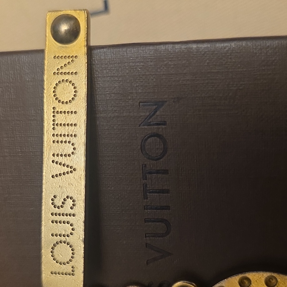 Pre-Loved Louis Vuitton Tapage Bag Charm Authentication Engraving Stamp CK 0142 - Picture 12 of 12